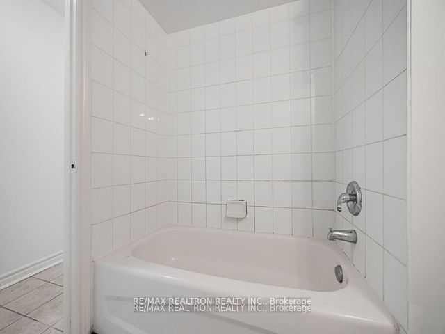 125 - 1401 Dupont St