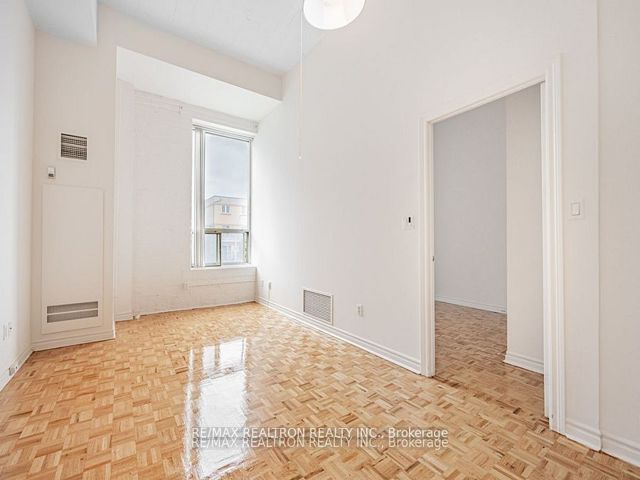 125 - 1401 Dupont St