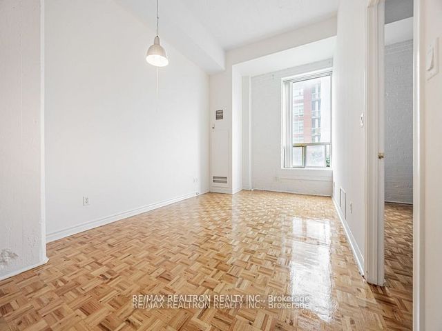 125 - 1401 Dupont St
