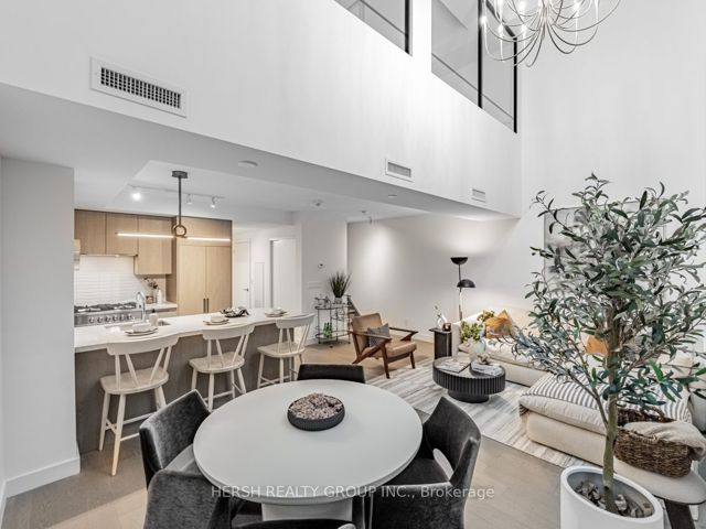 101 - 160 Kingsway Cres