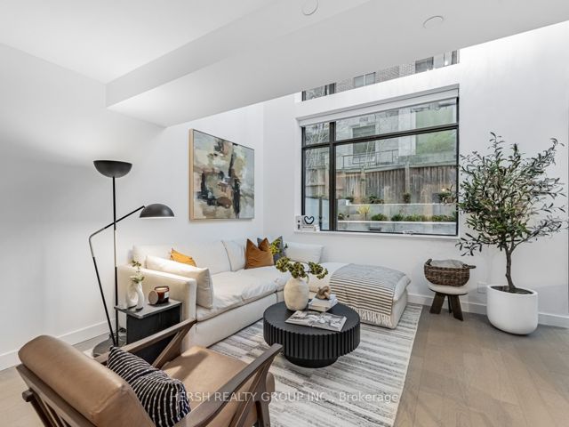 101 - 160 Kingsway Cres