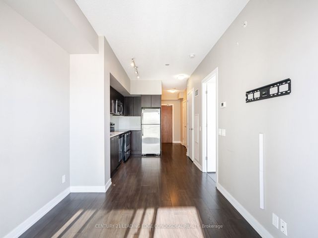 2103 - 2220 Lake Shore Blvd W