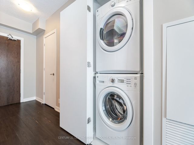 2103 - 2220 Lake Shore Blvd W