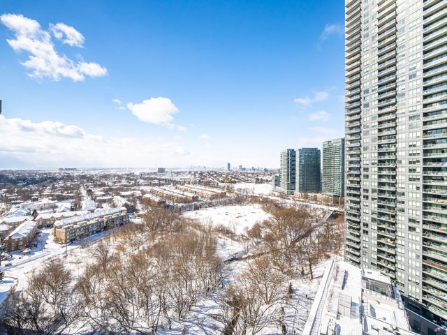 2103 - 2220 Lake Shore Blvd W