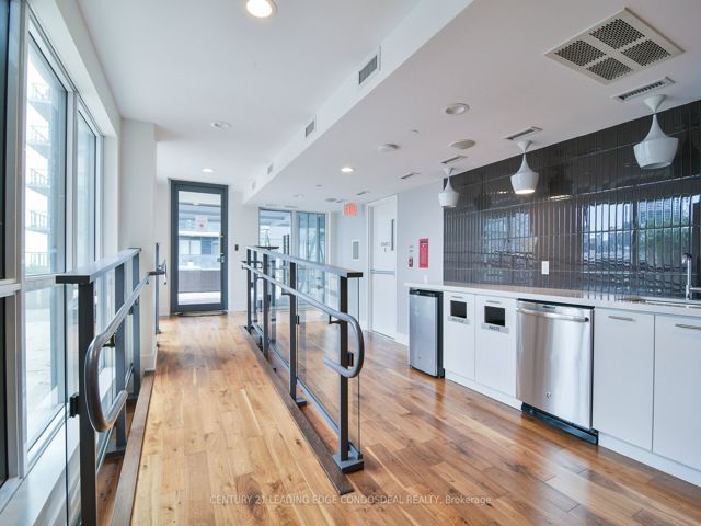 2103 - 2220 Lake Shore Blvd W