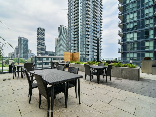 2103 - 2220 Lake Shore Blvd W