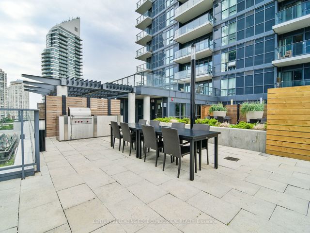 2103 - 2220 Lake Shore Blvd W