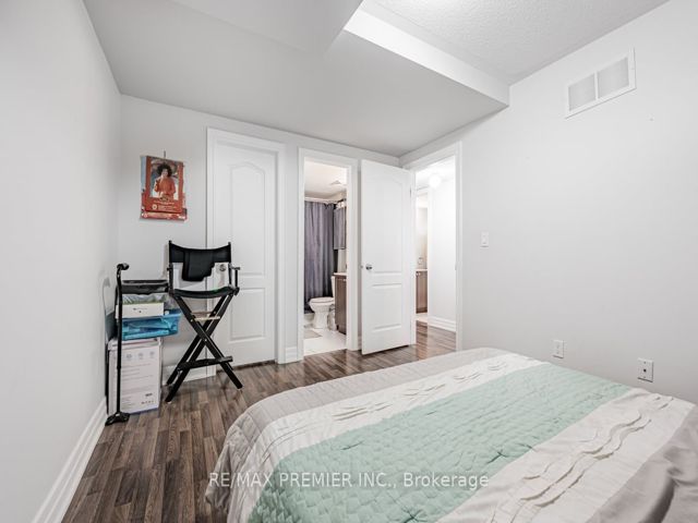 624 - 140 Widdicombe Hill Blvd