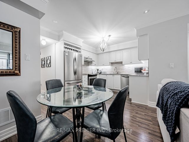 624 - 140 Widdicombe Hill Blvd