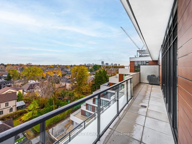 808 - 160 Kingsway Cres