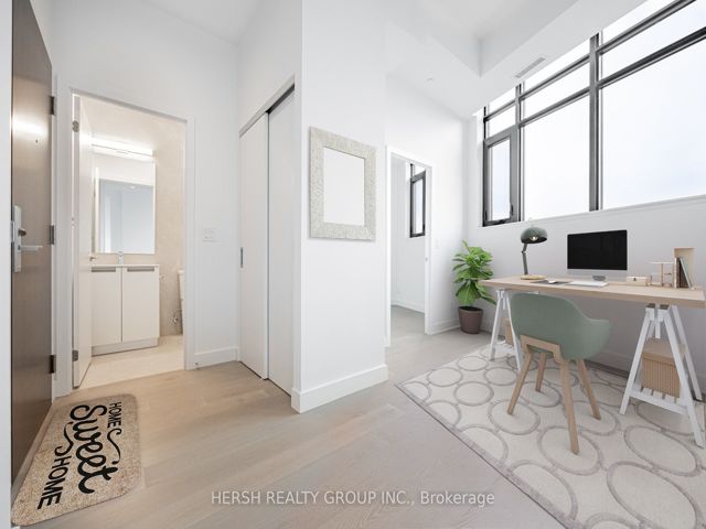 808 - 160 Kingsway Cres
