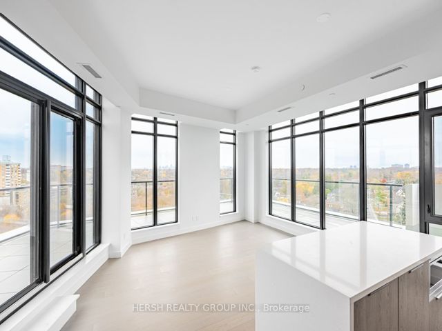 808 - 160 Kingsway Cres
