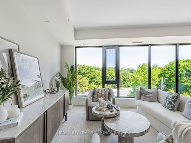 312 - 160 Kingsway Cres