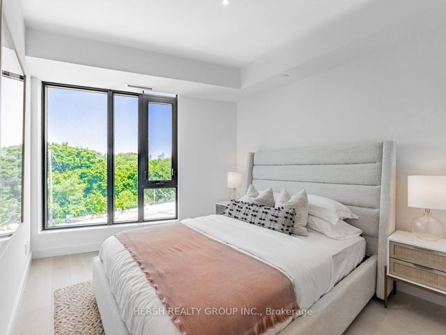 312 - 160 Kingsway Cres