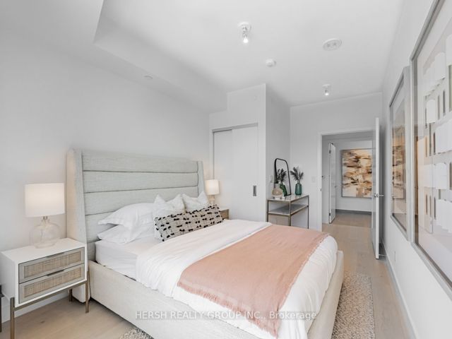312 - 160 Kingsway Cres