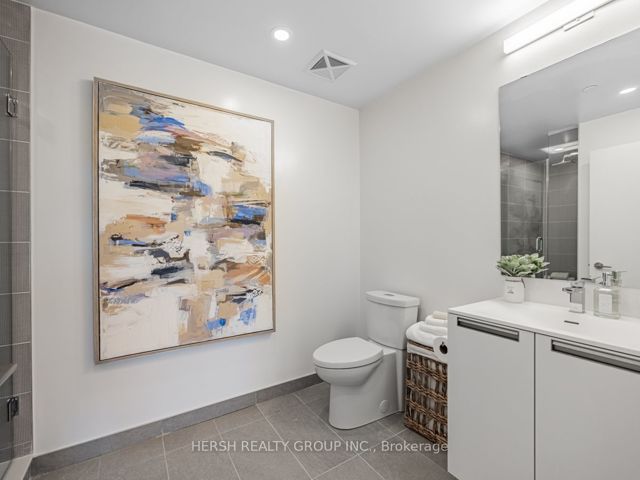 312 - 160 Kingsway Cres
