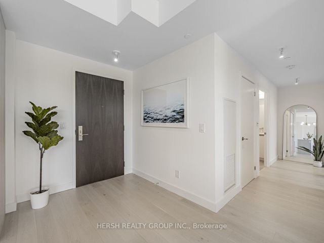 312 - 160 Kingsway Cres