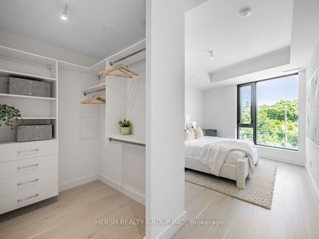 312 - 160 Kingsway Cres