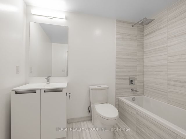 411 - 160 Kingsway Cres
