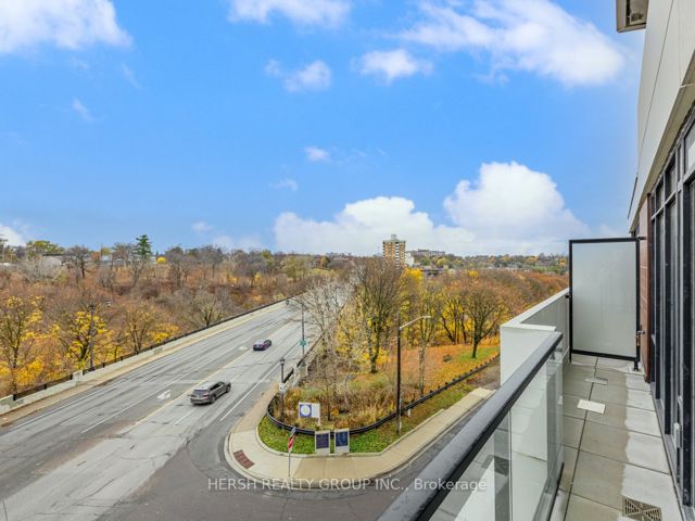411 - 160 Kingsway Cres