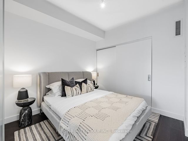 310 - 160 Kingsway Cres