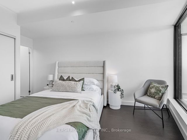 310 - 160 Kingsway Cres