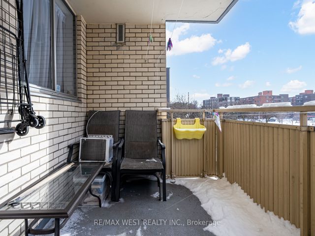 209 - 340 Dixon Rd