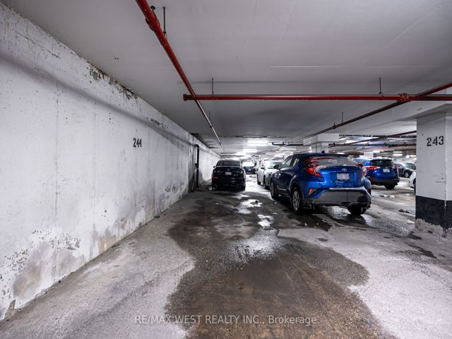 209 - 340 Dixon Rd