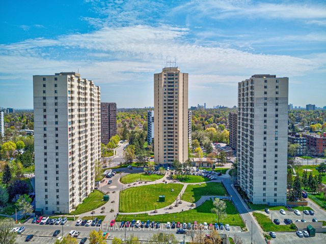 209 - 340 Dixon Rd