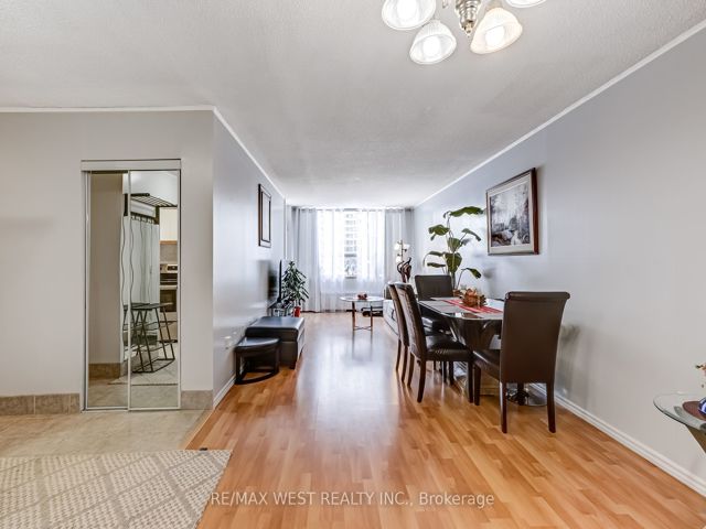 209 - 340 Dixon Rd