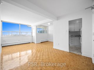 1016 - 1442 Lawrence Ave W