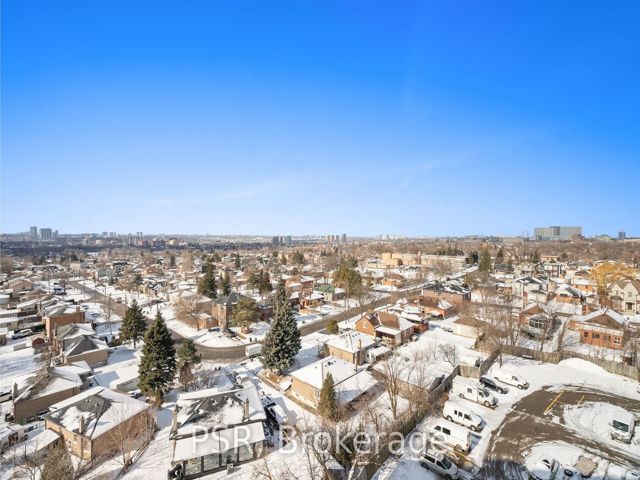 1016 - 1442 Lawrence Ave W
