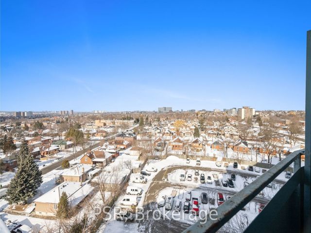 1016 - 1442 Lawrence Ave W
