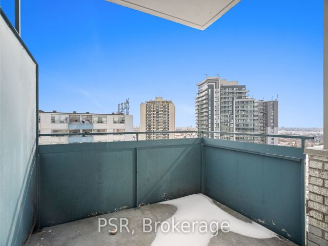 PH07 - 1442 Lawrence Ave W