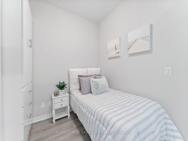 104 - 840 Queens Plate Dr