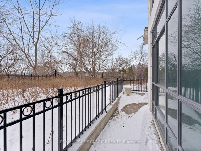 104 - 840 Queens Plate Dr