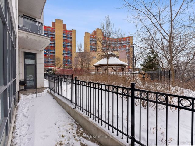 104 - 840 Queens Plate Dr