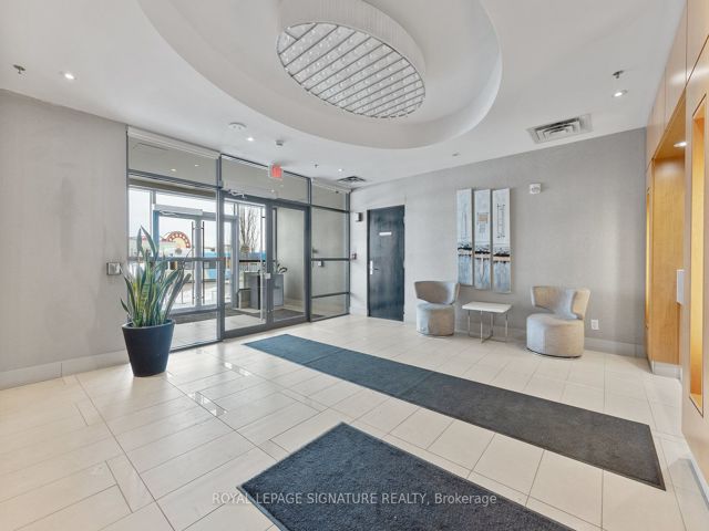 104 - 840 Queens Plate Dr
