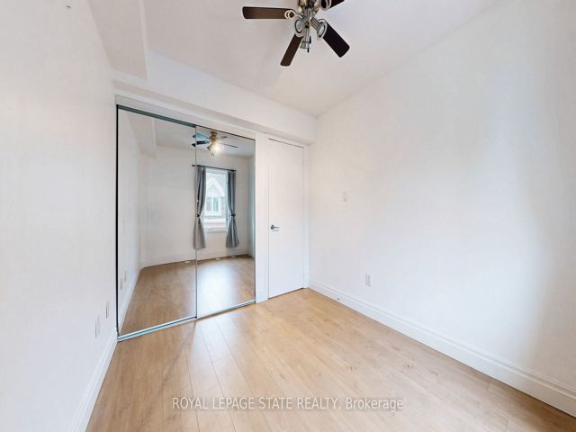 1122 - 20 Laidlaw St