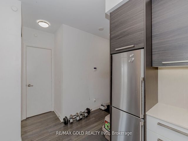 1307 - 36 Park Lawn Rd