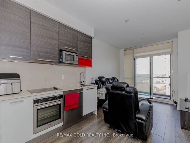 1307 - 36 Park Lawn Rd
