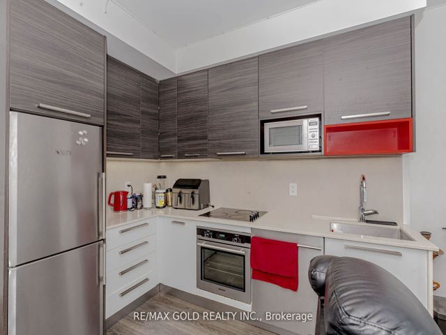 1307 - 36 Park Lawn Rd