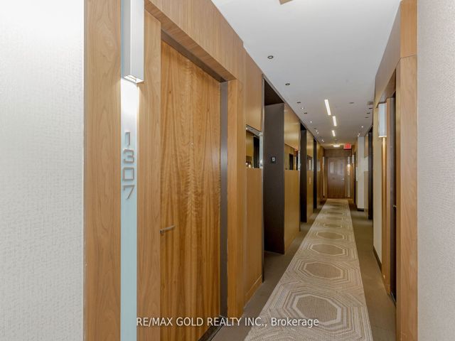 1307 - 36 Park Lawn Rd