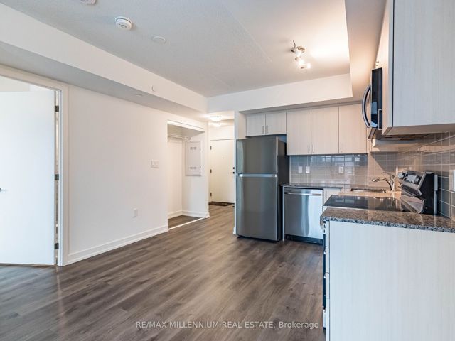 419 - 556 Marlee Ave