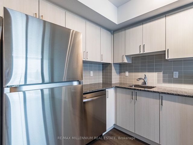 419 - 556 Marlee Ave