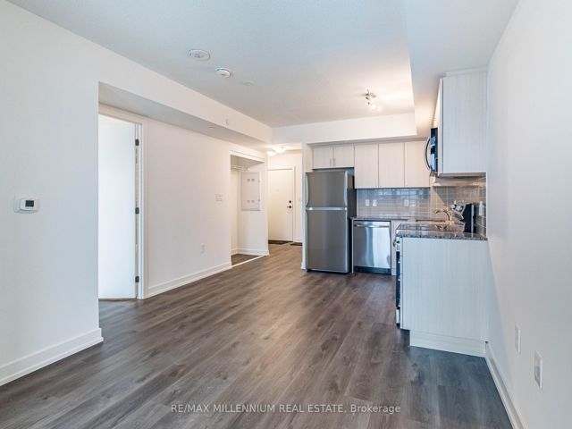 419 - 556 Marlee Ave