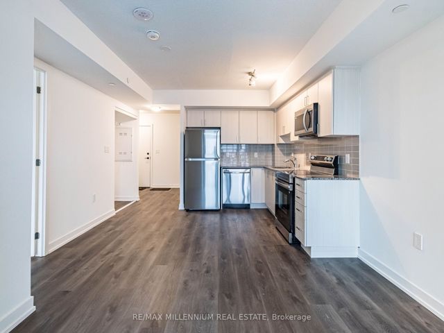 419 - 556 Marlee Ave
