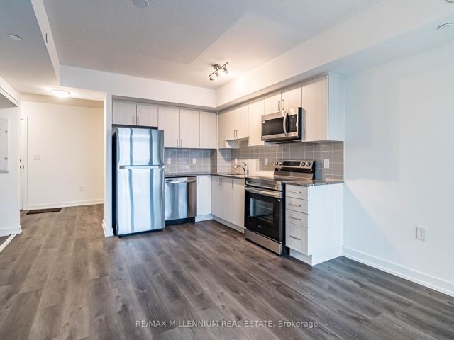419 - 556 Marlee Ave