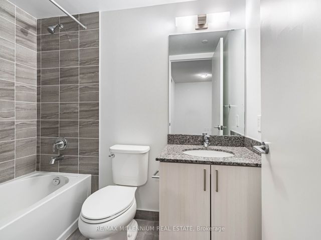 419 - 556 Marlee Ave