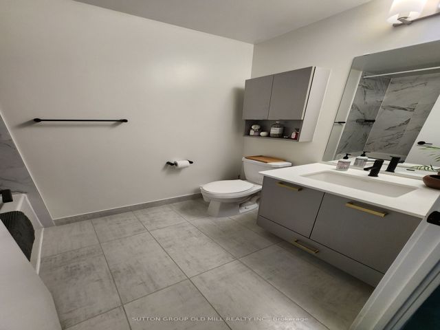 720 - 2300 St Clair Ave W
